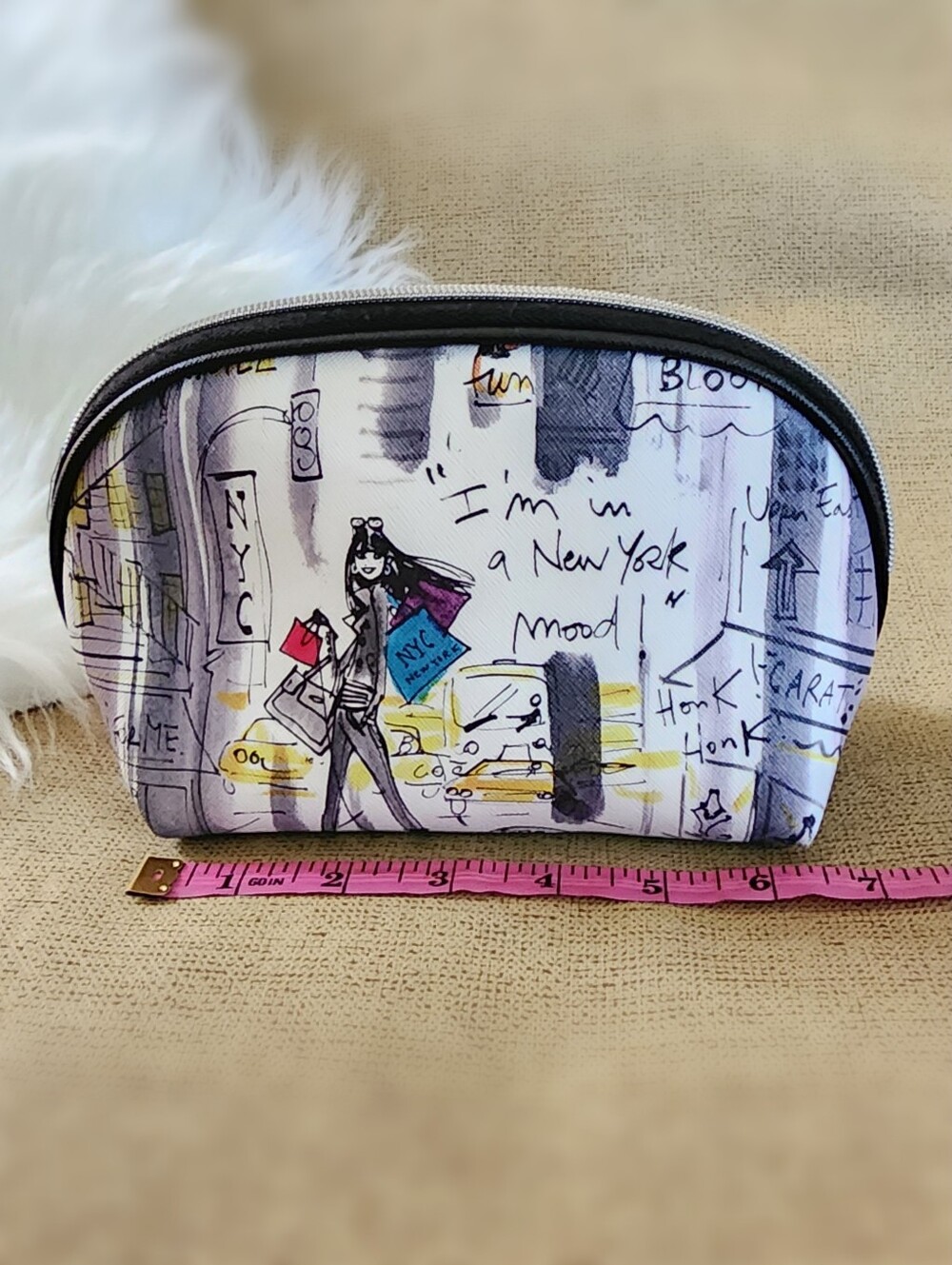 Izak Zenou Bendel Girl Doggie Cosmetic Clutch Bag NYC Dog Theme - Picture 5 of 8